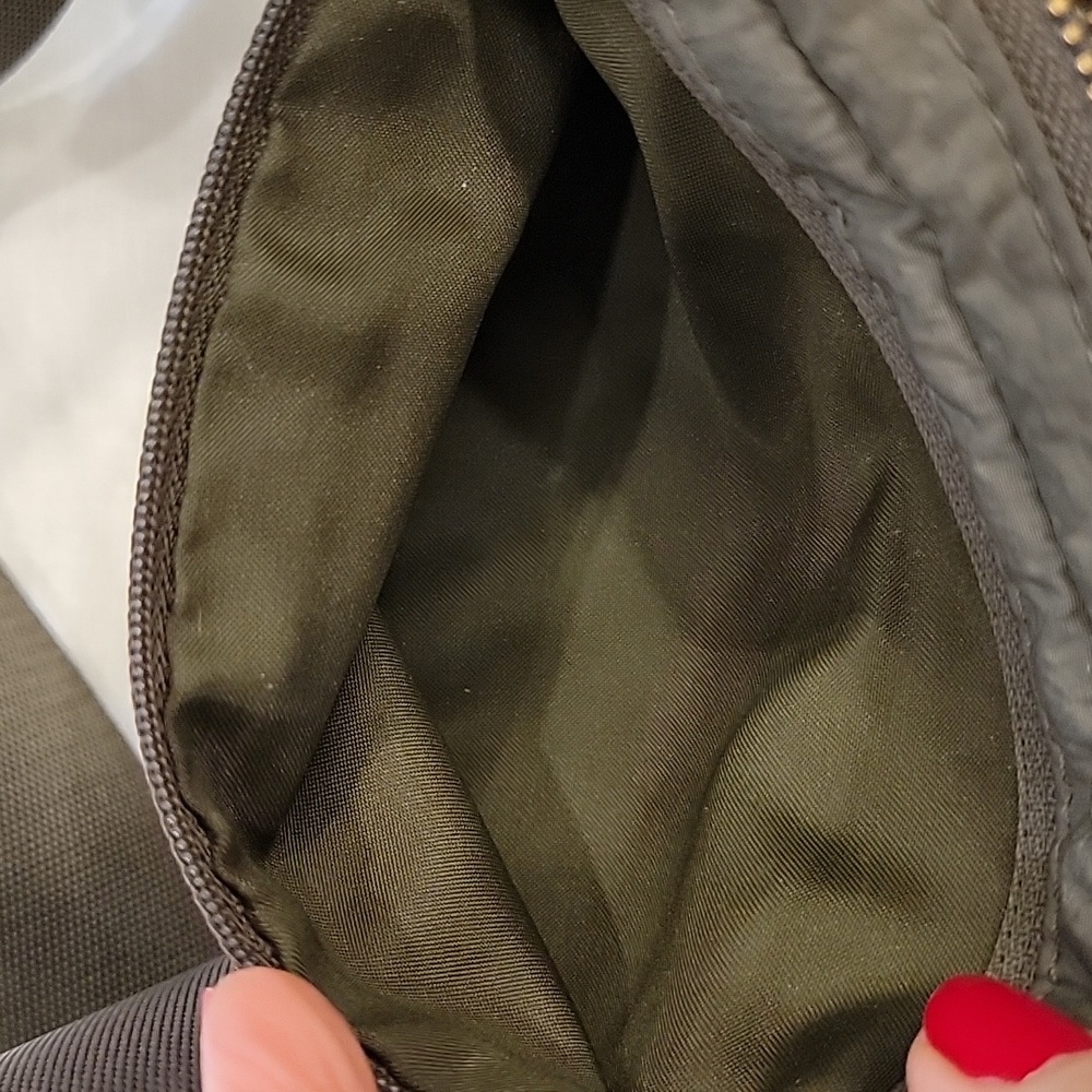 Lululemon Everywhere Belt Bag Army Green - Picture 5 of 13